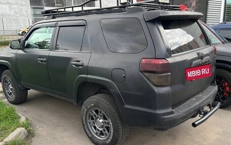 Toyota 4Runner V, 2010 год, 2 430 000 рублей, 3 фотография