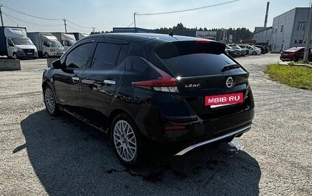 Nissan Leaf II, 2019 год, 680 000 рублей, 5 фотография