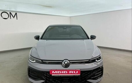 Volkswagen Golf VIII, 2025 год, 4 150 000 рублей, 3 фотография