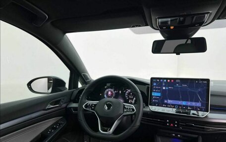 Volkswagen Golf VIII, 2025 год, 4 150 000 рублей, 11 фотография