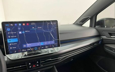 Volkswagen Golf VIII, 2025 год, 4 150 000 рублей, 12 фотография