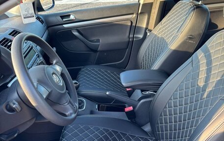 Volkswagen Jetta VI, 2010 год, 820 000 рублей, 10 фотография