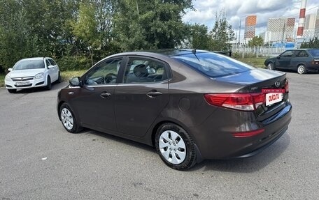 KIA Rio III рестайлинг, 2015 год, 890 000 рублей, 10 фотография
