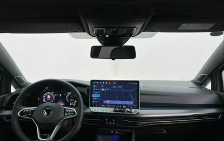 Volkswagen Golf VIII, 2025 год, 4 150 000 рублей, 14 фотография