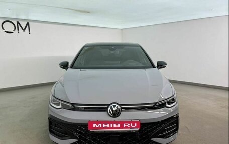 Volkswagen Golf VIII, 2025 год, 4 150 000 рублей, 3 фотография