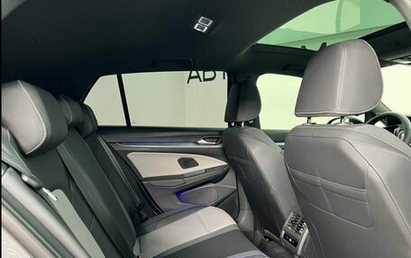 Volkswagen Golf VIII, 2025 год, 4 150 000 рублей, 17 фотография