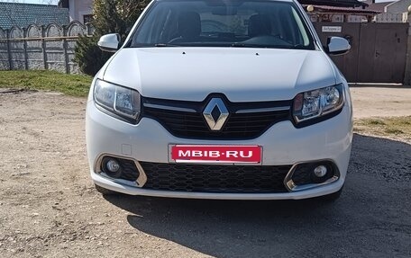 Renault Sandero II рестайлинг, 2017 год, 1 030 000 рублей, 1 фотография