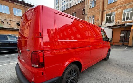 Volkswagen Transporter T6 рестайлинг, 2021 год, 4 790 000 рублей, 6 фотография