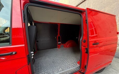 Volkswagen Transporter T6 рестайлинг, 2021 год, 4 790 000 рублей, 9 фотография