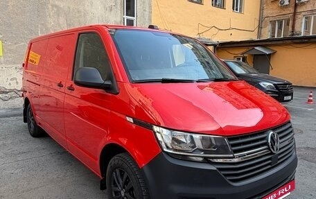 Volkswagen Transporter T6 рестайлинг, 2021 год, 4 790 000 рублей, 8 фотография