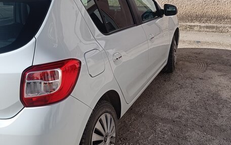 Renault Sandero II рестайлинг, 2017 год, 1 030 000 рублей, 4 фотография