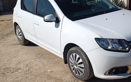 Renault Sandero II рестайлинг, 2017 год, 1 030 000 рублей, 6 фотография