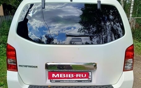 Nissan Pathfinder, 2013 год, 1 415 000 рублей, 2 фотография