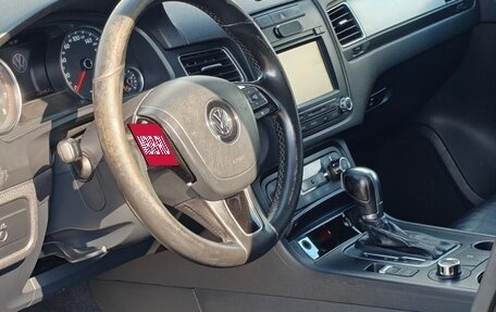 Volkswagen Touareg III, 2011 год, 1 500 000 рублей, 12 фотография