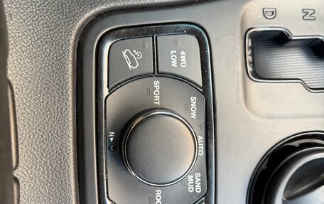 Jeep Grand Cherokee, 2012 год, 1 800 000 рублей, 12 фотография