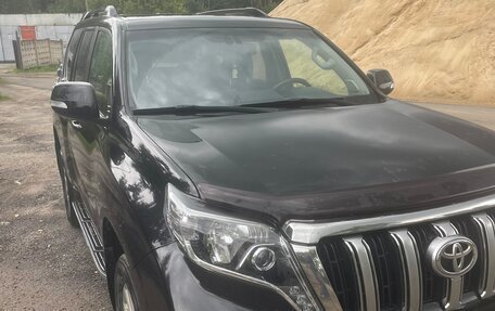 Toyota Land Cruiser Prado 150 рестайлинг 2, 2016 год, 4 400 000 рублей, 6 фотография