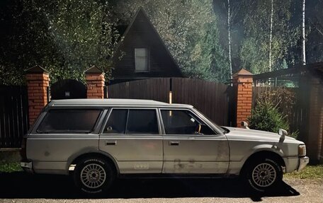 Toyota Crown, 1985 год, 370 000 рублей, 4 фотография