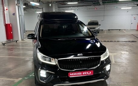 KIA Carnival III, 2018 год, 3 850 000 рублей, 1 фотография