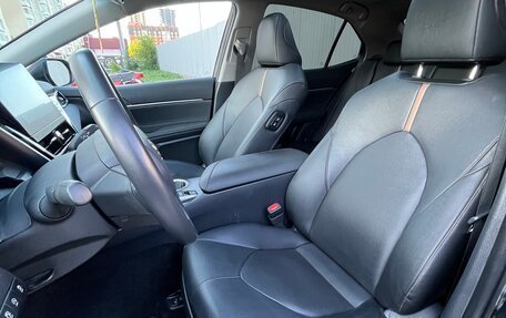 Toyota Camry, 2023 год, 3 200 000 рублей, 13 фотография