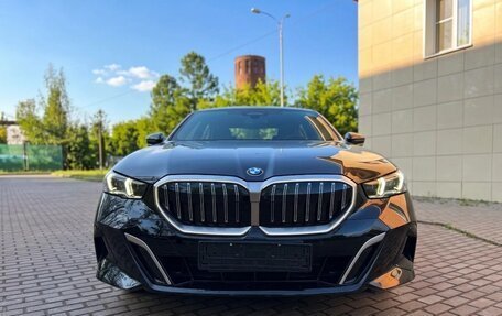 BMW 5 серия, 2024 год, 10 200 000 рублей, 3 фотография