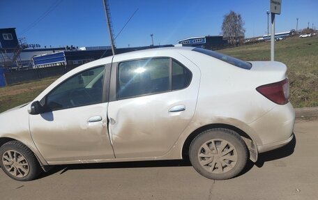 Renault Logan II, 2017 год, 264 300 рублей, 2 фотография
