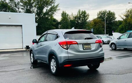 Honda Vezel, 2018 год, 1 799 000 рублей, 8 фотография