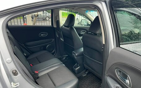 Honda Vezel, 2018 год, 1 799 000 рублей, 13 фотография