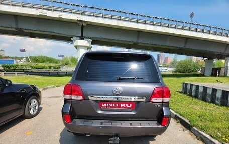 Toyota Land Cruiser 200, 2011 год, 2 850 000 рублей, 6 фотография