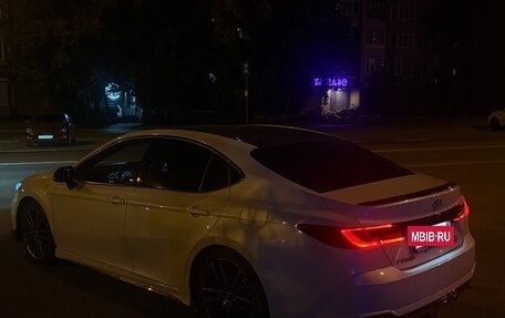 Toyota Camry, 2025 год, 3 800 000 рублей, 4 фотография