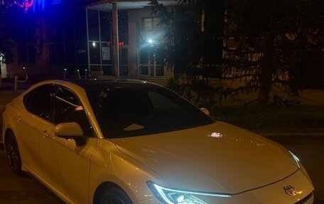 Toyota Camry, 2025 год, 3 800 000 рублей, 3 фотография