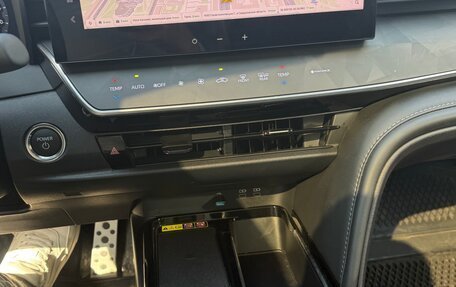 Toyota Camry, 2025 год, 3 800 000 рублей, 21 фотография