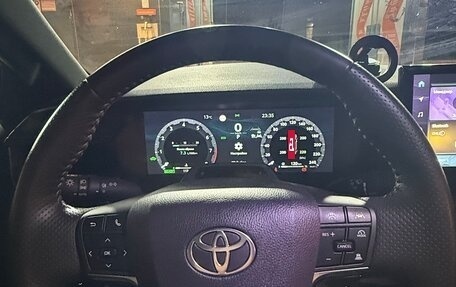 Toyota Camry, 2025 год, 3 800 000 рублей, 10 фотография
