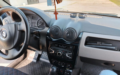 Renault Sandero I, 2012 год, 450 000 рублей, 2 фотография