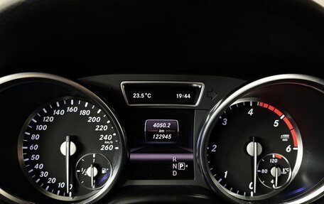 Mercedes-Benz M-Класс, 2012 год, 17 фотография