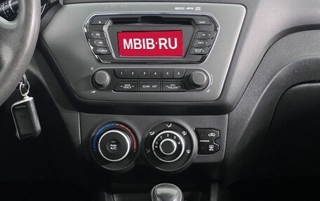 KIA Rio III рестайлинг, 2014 год, 890 000 рублей, 15 фотография