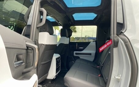 GMC Hummer EV, 2024 год, 17 000 000 рублей, 14 фотография