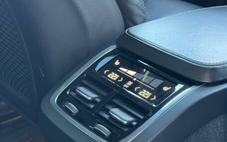 Volvo S90 II рестайлинг, 2017 год, 2 490 000 рублей, 25 фотография