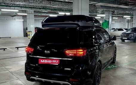 KIA Carnival III, 2018 год, 3 850 000 рублей, 3 фотография