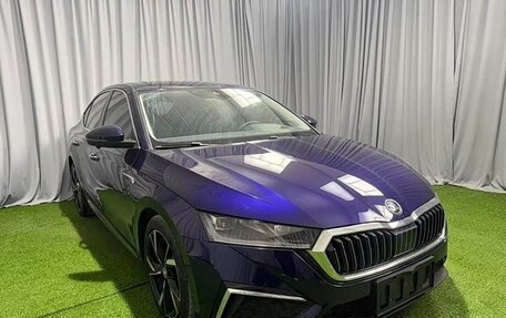 Skoda Octavia IV, 2022 год, 1 995 000 рублей, 2 фотография