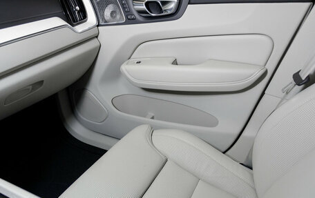 Volvo XC60 II, 2026 год, 8 600 000 рублей, 18 фотография