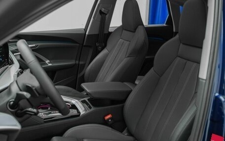 Audi Q5, 2025 год, 9 000 000 рублей, 12 фотография