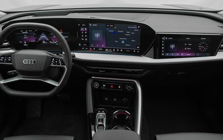 Audi Q5, 2025 год, 9 000 000 рублей, 14 фотография