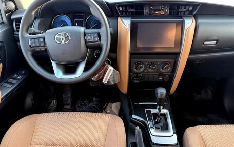 Toyota Fortuner II, 2026 год, 4 800 800 рублей, 8 фотография