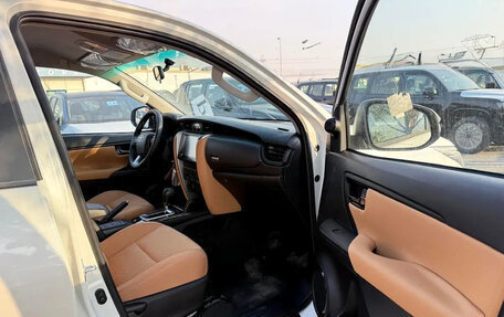Toyota Fortuner II, 2026 год, 4 800 800 рублей, 13 фотография