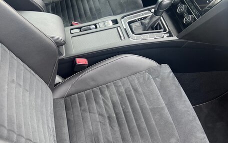 Volkswagen Passat B8 рестайлинг, 2020 год, 2 500 000 рублей, 19 фотография