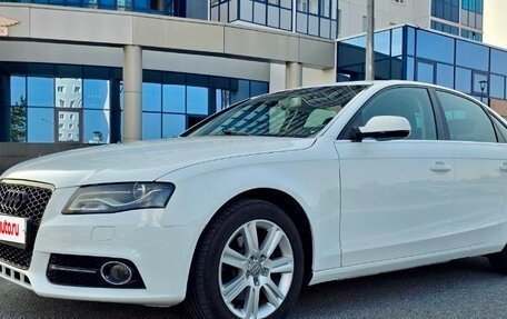 Audi A4, 2010 год, 999 000 рублей, 4 фотография