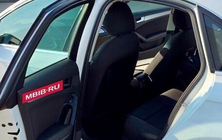 Audi A4, 2010 год, 999 000 рублей, 13 фотография