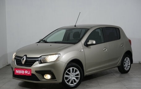 Renault Sandero II рестайлинг, 2019 год, 1 049 000 рублей, 1 фотография
