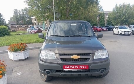 Chevrolet Niva I рестайлинг, 2015 год, 415 000 рублей, 1 фотография