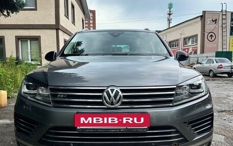 Volkswagen Touareg III, 2017 год, 3 700 000 рублей, 2 фотография